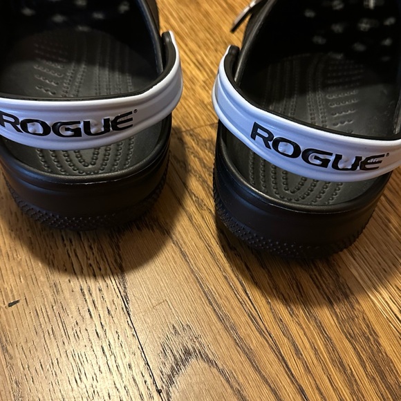 CROCS X ROGUE FITNESS - Picture 2 of 3